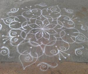 Rangoli: Free hand rangoli