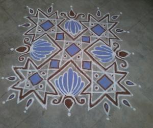 Aadi chevvai kolam