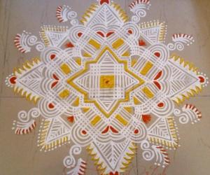 Rangoli: Padikolam