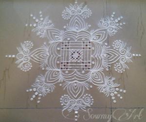 Rangoli: Padikolam