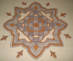 Rangoli: Padikolam