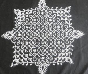 Chikku Kolam in Black and White