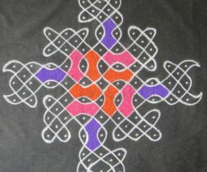 Rangoli: Chikku Kolam