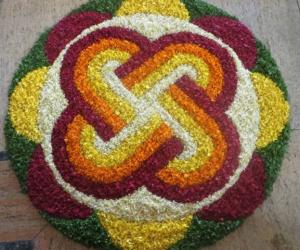 Rangoli: Onam Pookolam