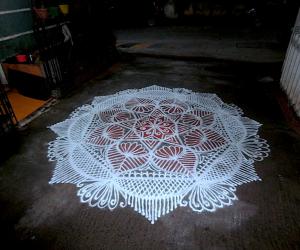 free hand kolam