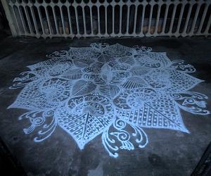 Freehand kolam