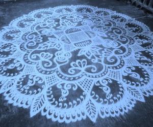 Free hand kolam