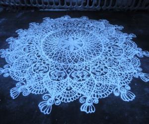 Free hand kolam