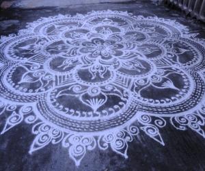 free hand kolam