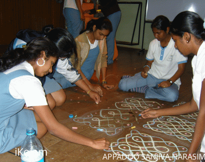 Rangoli: MGIteluguvidhayarthiloo