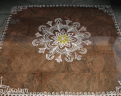 Rangoli: Rangavalli done with maida batter