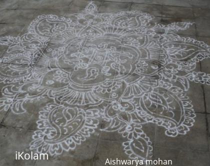 Rangoli: free hand kolam