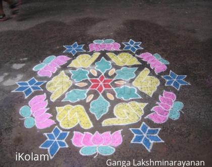 Rangoli: dotted kolam