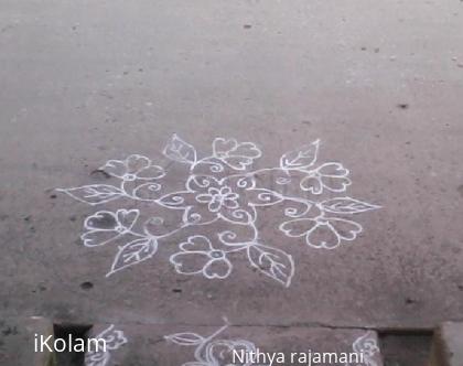 Rangoli: dotted kolam