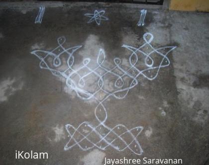 Rangoli: Chikku Kolam