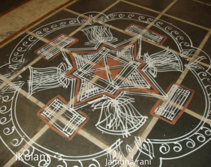 Rangoli: podi kolam