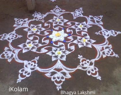 Rangoli: dotted kolam