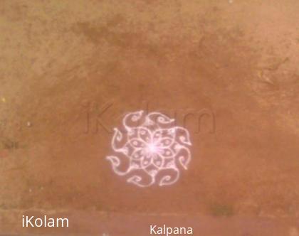 Rangoli: simple kolam