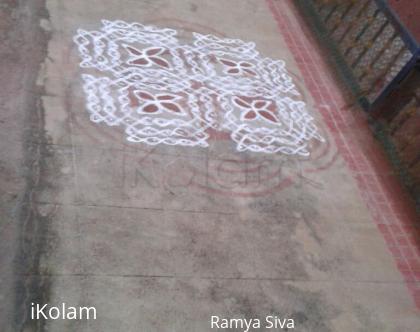 Rangoli: Margazhi Kolam