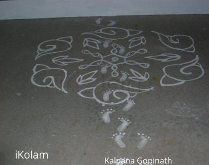 Rangoli: Sanggu Kolam for Krishna Jayanthi