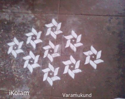 Rangoli: Stencil Rangoli