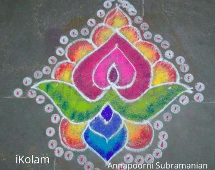 Rangoli: margazhi kolam