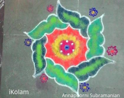 Rangoli: margazhi kolam