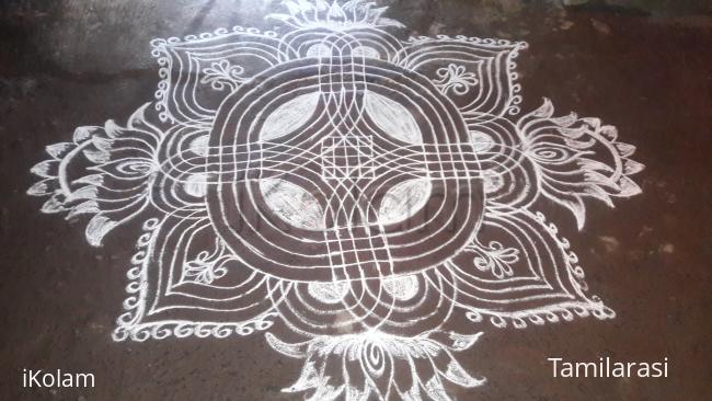 Rangoli: Padikolam