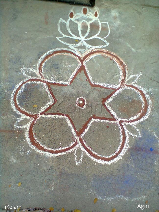 Rangoli: Free hand kavi kolam