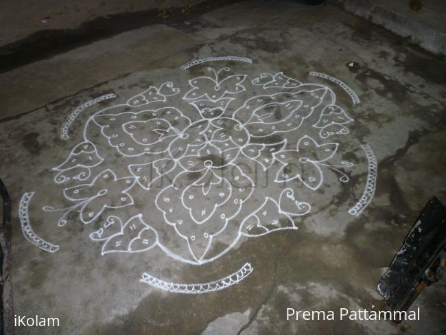 Prema's margazhi kolam - Poo kolam