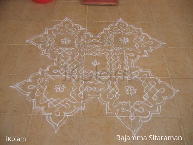 Rangoli: terrece kolam3