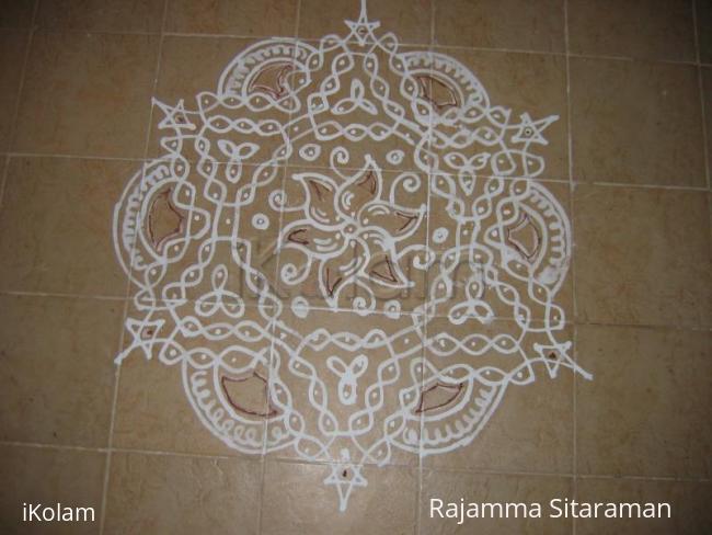 Rangoli: terrece kolam3