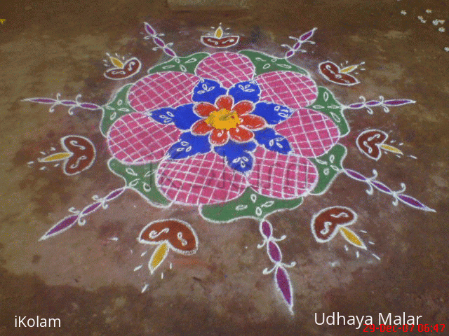 Rangoli: Magenta medallion