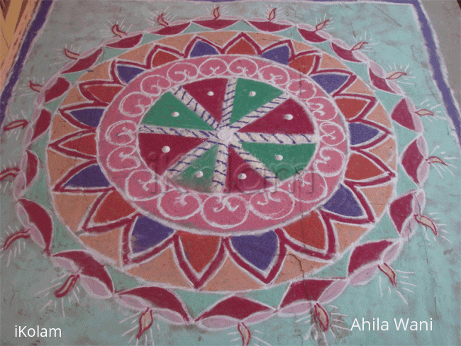 Rangoli: Free hand Rangoli