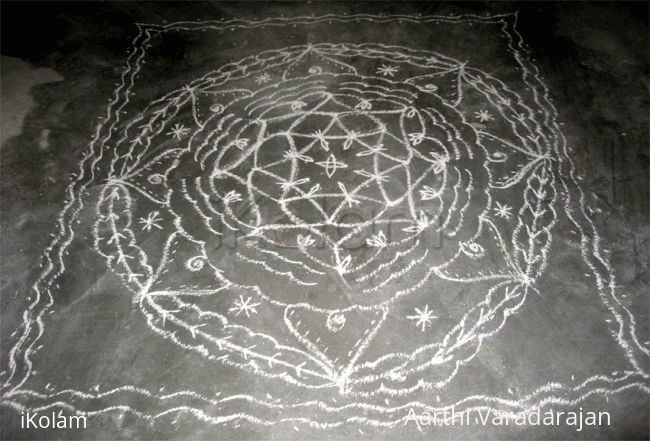 Rangoli: Flower and Fish kolam