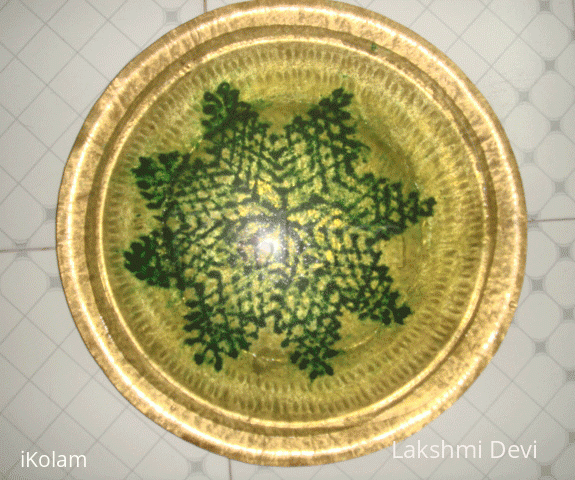 Rangoli: Underwater green rangoli