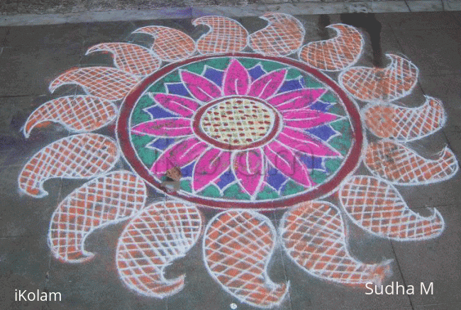 Rangoli: Mango Kolam