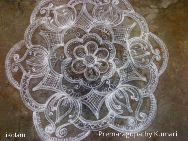 Rangoli: simple kolam 