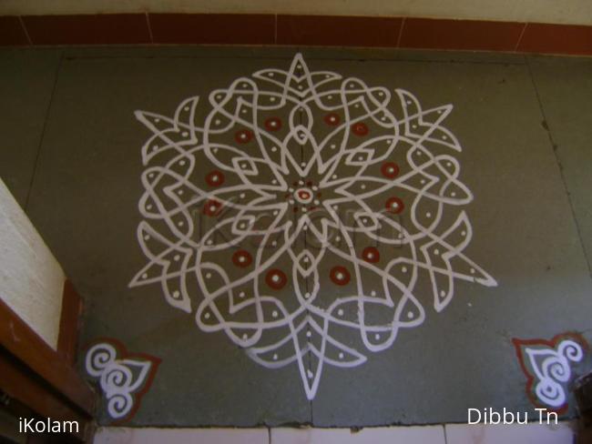 Rangoli: Chiku Kolam