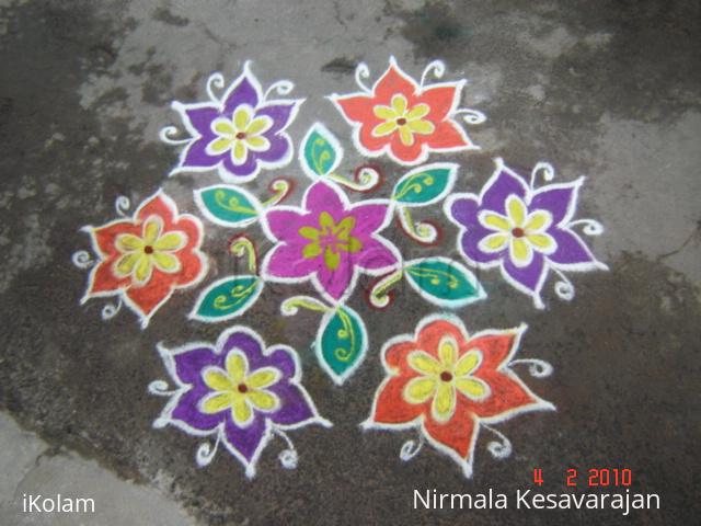 Rangoli: colourfull kolam.