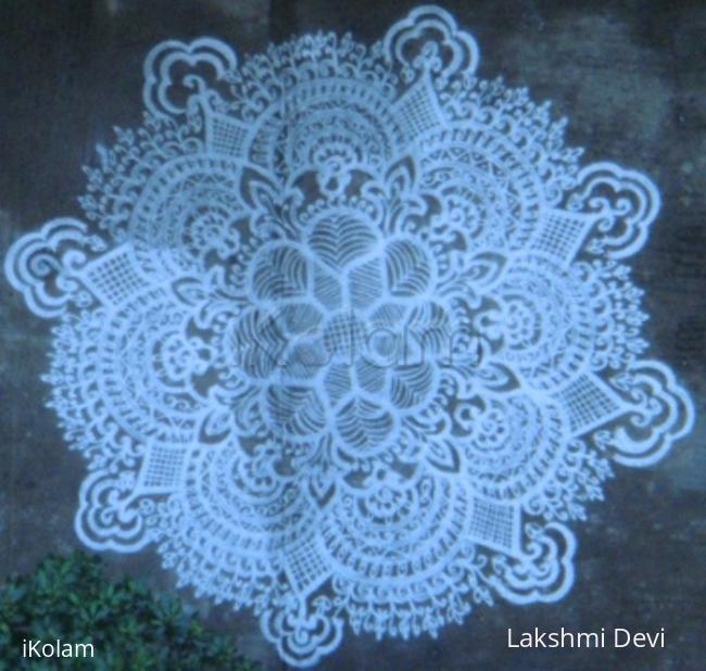 Rangoli: Chicken Work doily