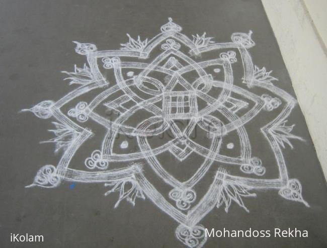 Rangoli: Lines kolam