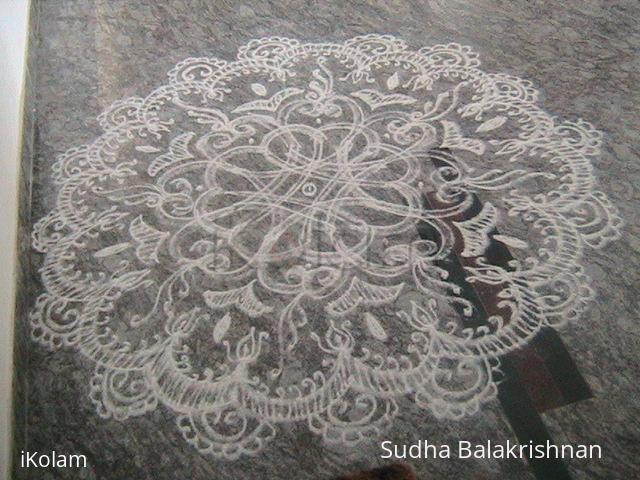 Rangoli: Free hand kolam