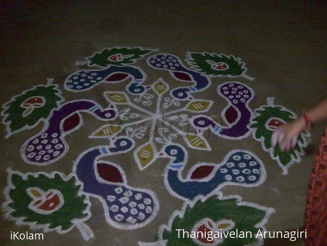 Rangoli: Rangoli kolam maragazhi thingal