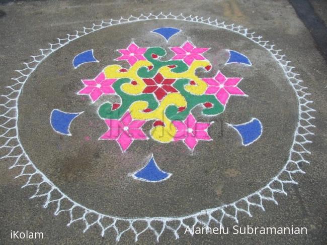 Rangoli: kili mooku kolam