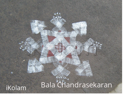 Rangoli: Padi Kolam