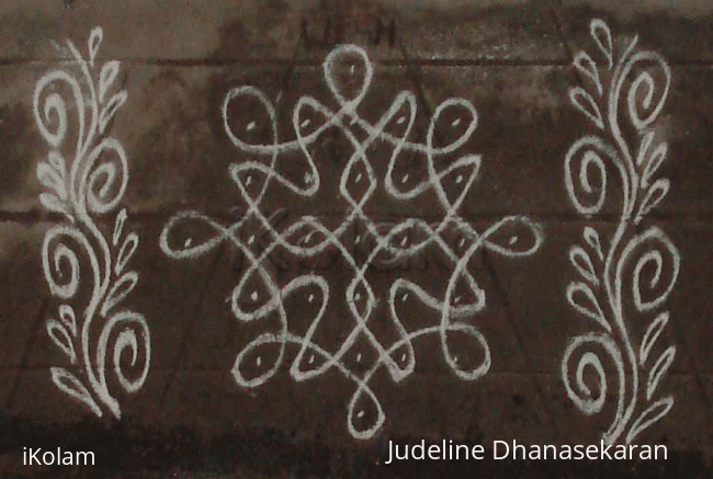 Rangoli: Apartment Kolams