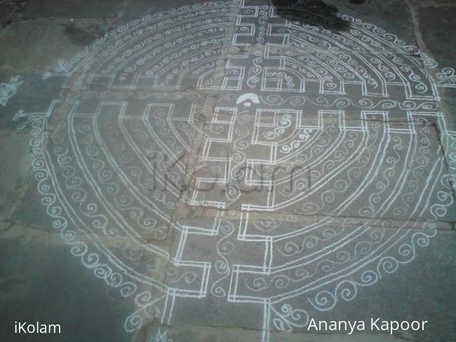 Rangoli: Traditional pongal kolams