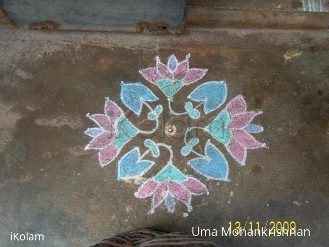 Rangoli: uma's kolam