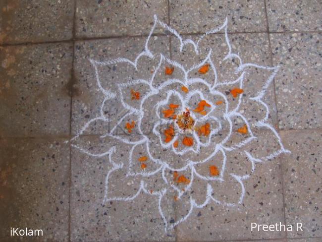 Rangoli: vara maha lakshmi - simple kolam